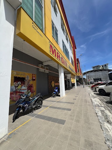 MR.DIY kota sentosa parade