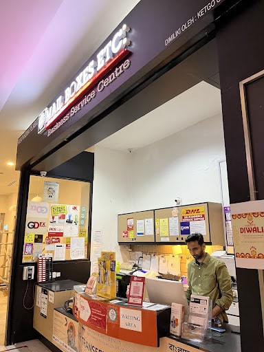 Mail Boxes Etc. Evolve Concept Mall