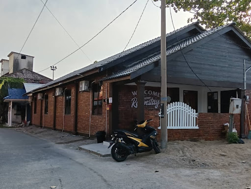 ROOMSTAY BY ABE COTTAGE