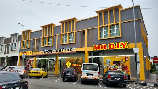 MR.DIY Pusat Niaga Desa Taming Sari