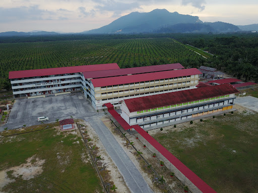 Sekolah Menengah Kebangsaan Pantai Remis Sekolah Menengah Kebangsaan Pantai Remis
