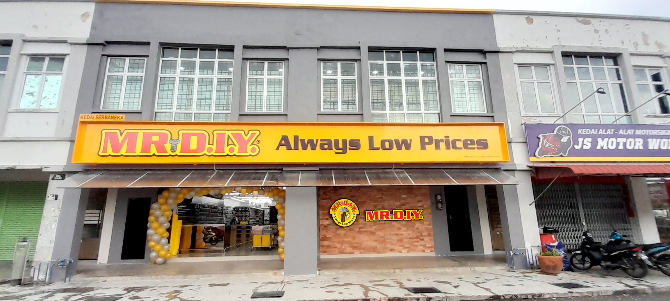 MR.DIY Bukit Rambai 1 mr diy bukit rambai